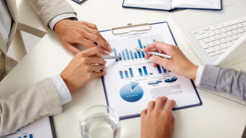 Nghiên cứu khách hàng mục tiêu trước khi viết